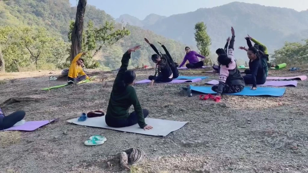 Moon cycle retreat in Rishikesh